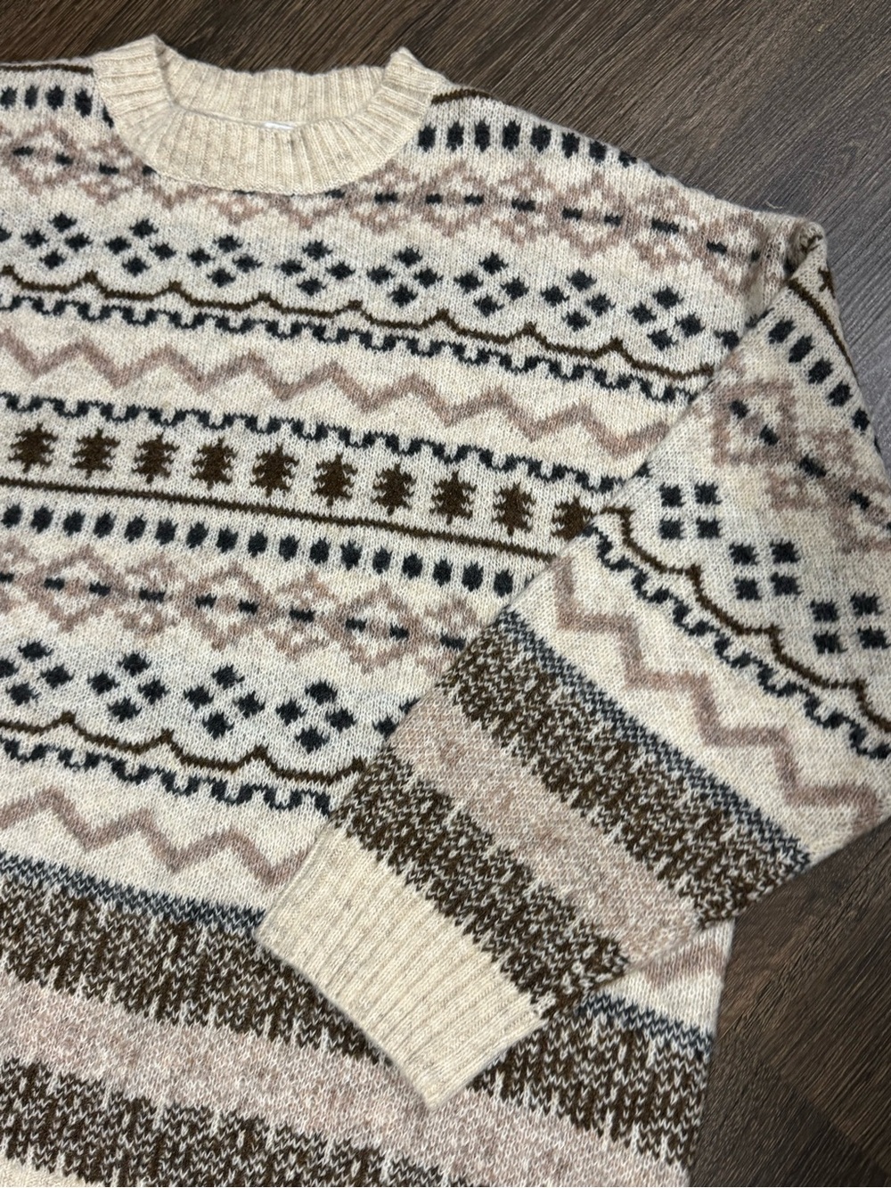 Grey Bandit Viral Cool Vibes Crewneck Sweater Fair Isle Sz L Cozy Gilmore - Picture 8 of 11